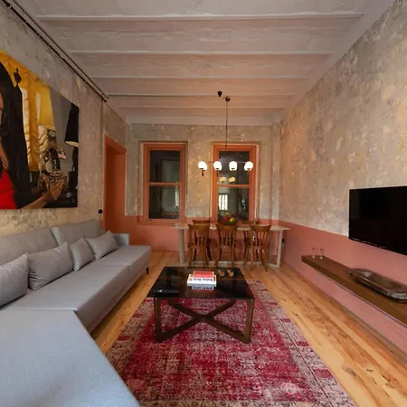 شقة Penelope's Loft: Just Renovated 5br In City Centre *