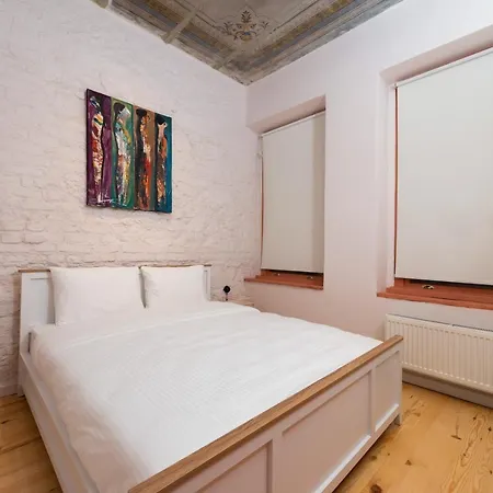 Penelope's Loft: Just Renovated 5br In City Centre *