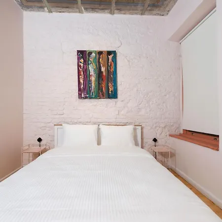 Penelope's Loft: Just Renovated 5br In City Centre * Istanbul